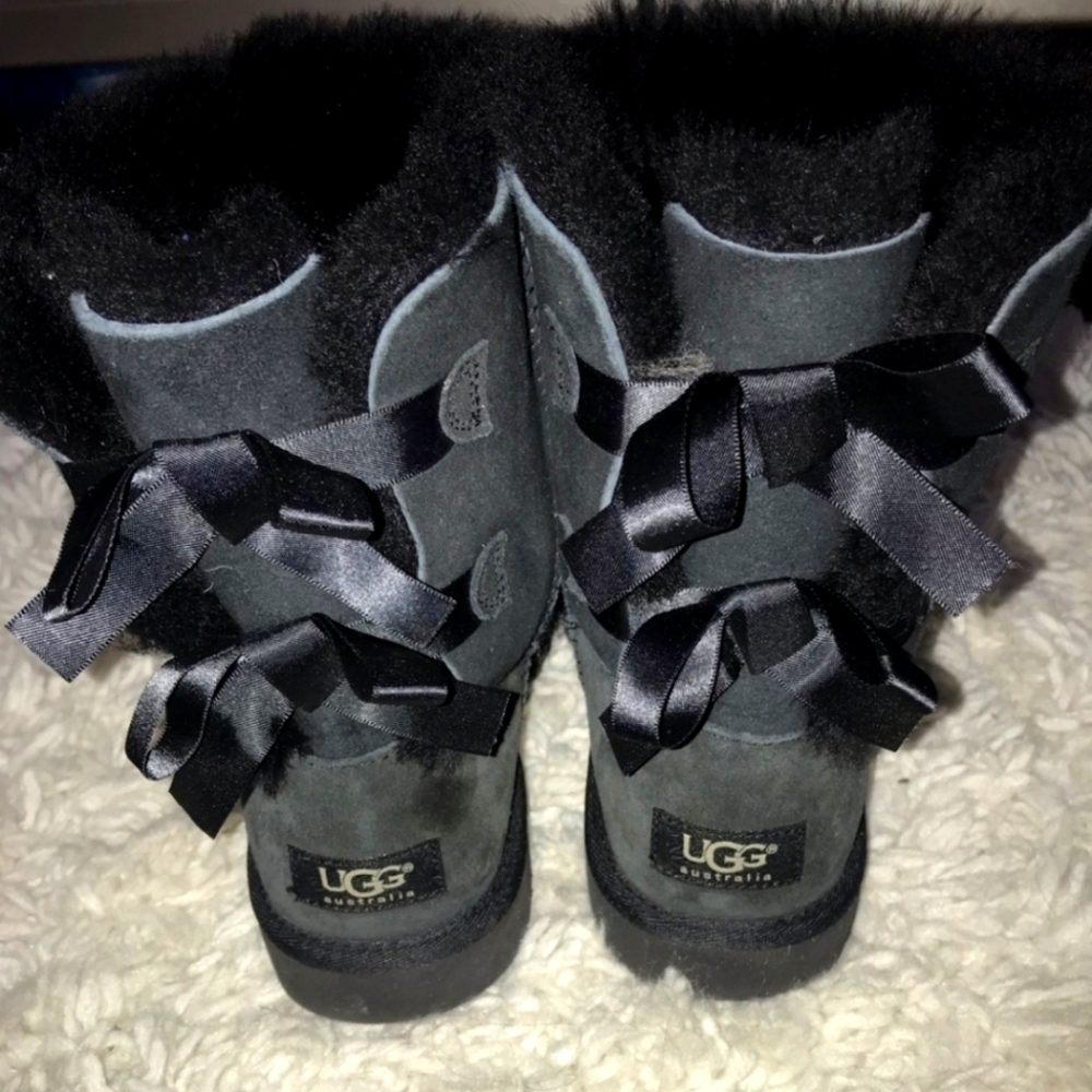 Bowtie Uggs